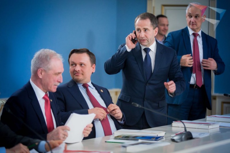 Губернаторы российских регионов поборются за 1 млрд рублей инвестиций в новом телешоу

