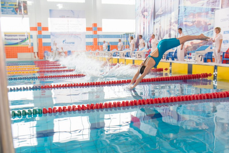 Пловцы Коми завоевали два "золота" в первый день Чемпионата и Превенства СЗФО по плаванию