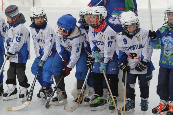 10-летние сыктывкарские спортсмены выиграли второй этап Северо-Западной детской хоккейной лиги