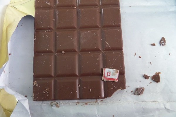 Осужденному ИК-49 в Печоре прислали шоколадку с необычной начинкой 