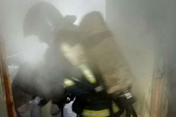 В Воркуте при пожаре в многоквартирном доме эвакуировали 17 жильцов