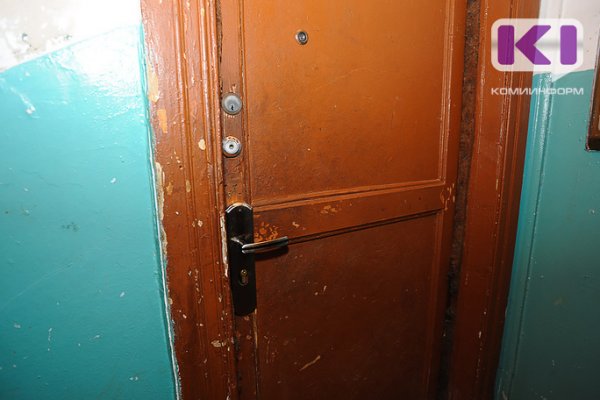 В Инте за закрытыми дверями обнаружены тела мужчин 