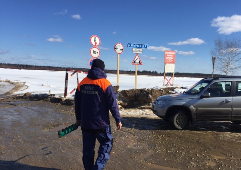 Автомобильная ледовая переправа в местечке Алёшино будет закрыта завтра