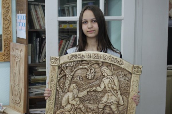 Резьба по дереву принесла студентке из Сыктывкара победу на конкурсе молодых мастеров