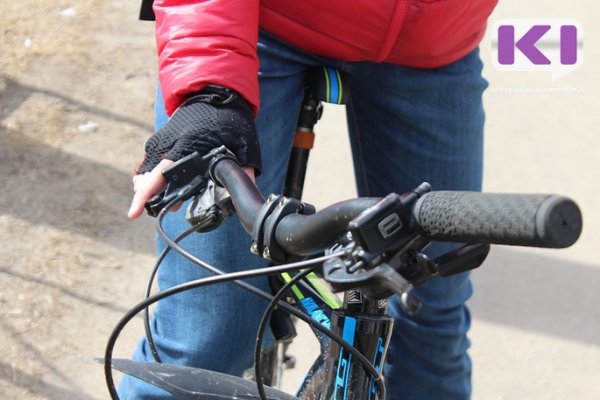 Сыктывкарские велосипедисты обещали детям соблюдать ПДД