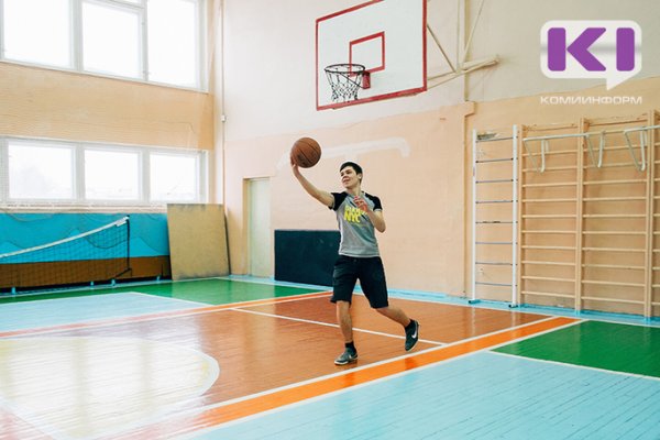 В трех сельских школах Коми отремонтируют спортзалы

