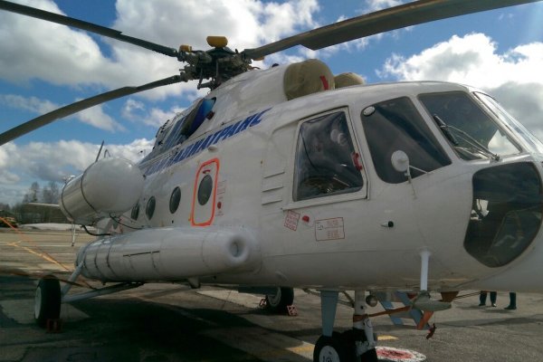 В Ухте заступил на дежурство санитарный вертолет Ми-8

