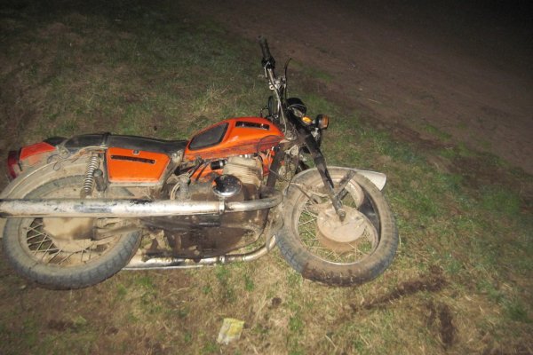 В Усть-Куломском районе мотоциклист неудачно приземлился в кювет 