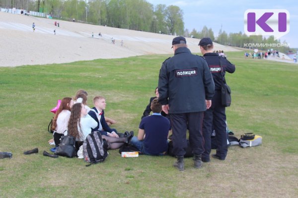 Три нетрезвых школьника попались полиции Сыктывкара 