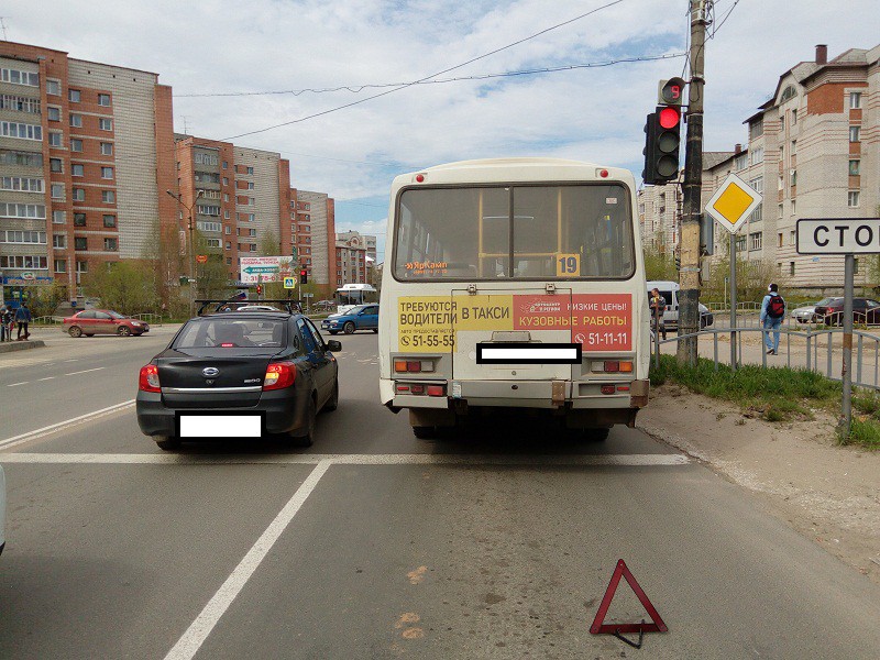 В Сыктывкаре в ДТП пострадала пассажирка автобуса 