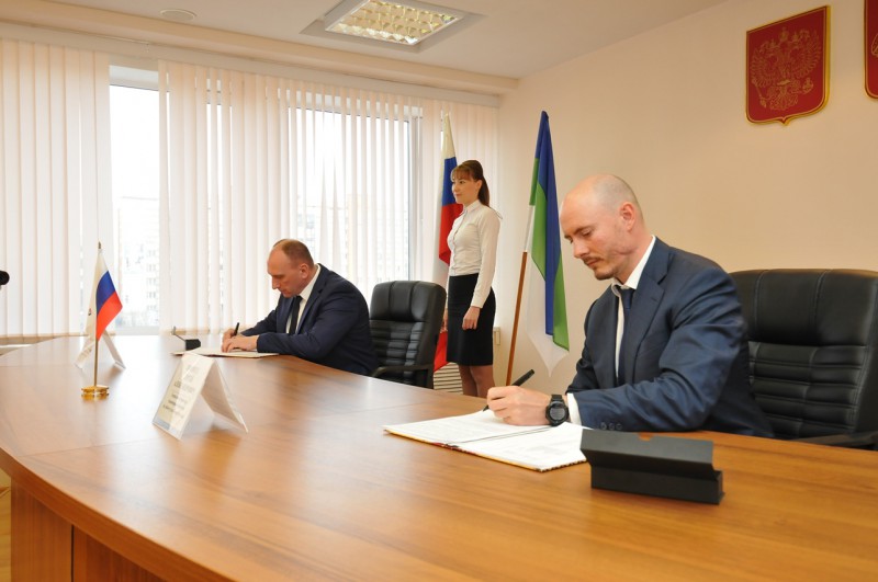 "Воркутауголь" подписала соглашение о соцпартнерстве с администрацией Воркуты

