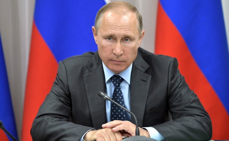 Владимир Путин поздравил жителей Коми с Днём России
