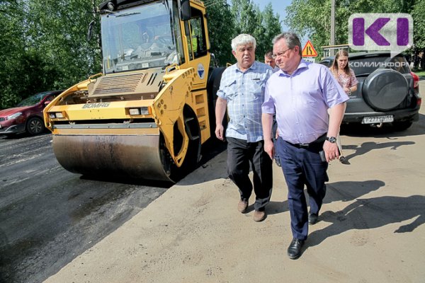 Мэр Сыктывкара проинспектировал ход работ по ремонту дорог