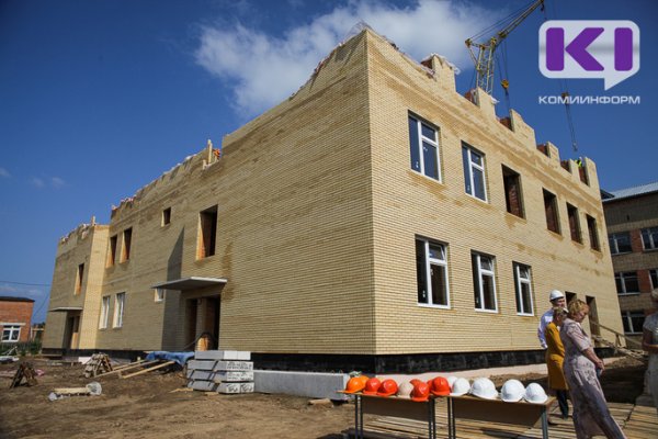 Строительство второго корпуса средней школы в Усть-Куломе осмотрел глава Коми
