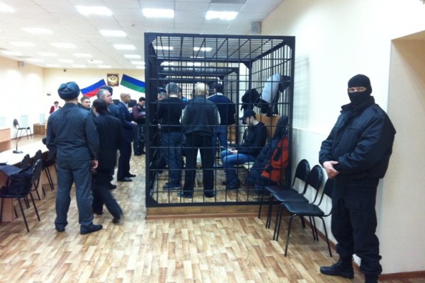 Верховный суд Коми удалился в совещательную комнату по делу ОПГ Ифы и Козлова