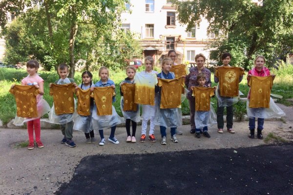 Сыктывкарских детей научили варить футболки