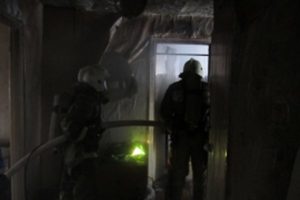 В Воркуте короткое замыкание стало причиной пожара в пятиэтажном доме
