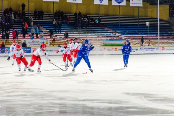 В финале за Кубок России по хоккею с мячом в Сыктывкаре сразятся 