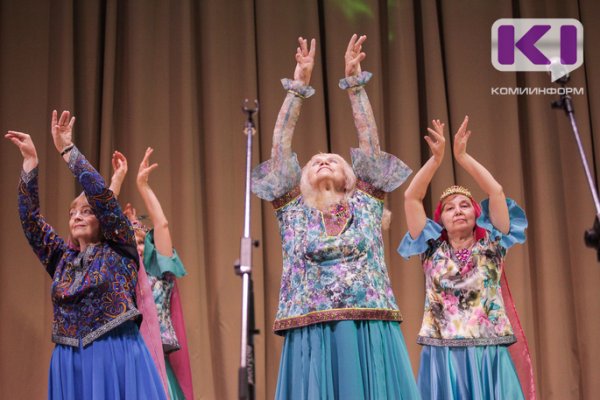 Мэрия Сыктывкара финансово поддержала Фестиваль скандинавской ходьбы и концертный тур танцующих бабушек