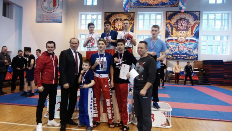 Сборная Коми завоевала шесть золотых медалей на чемпионате и первенстве Северо-Запада России по кикбоксингу
