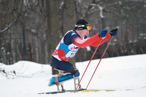 Иван Голубков выиграл спринт на чемпионате России по лыжным гонкам и биатлону среди лиц с ПОДА