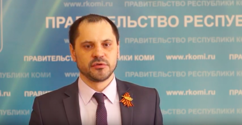 Министр природных ресурсов Коми Роман Полшведкин подключился к акции "Стихи войны"