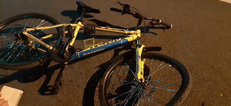 В Сыктывкаре неопытный водитель на "семерке" сбил 16-летнего велосипедиста