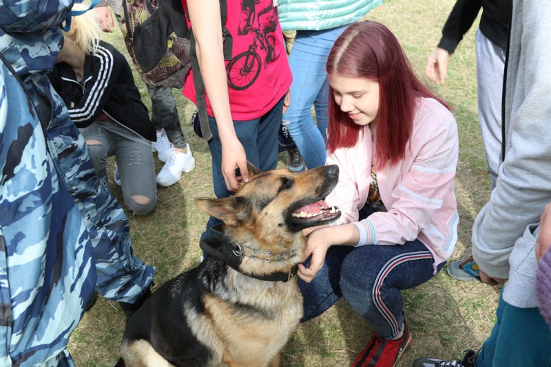 Школьники Княжпогостского и Усть-Вымского районов познакомились с навыками самообороны и полицейскими собаками