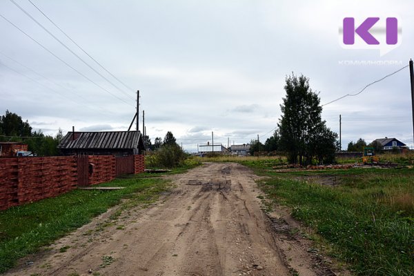 Более 9 млн рублей администрация Сыктывкара направила на благоустройство дороги в Шордоре-2