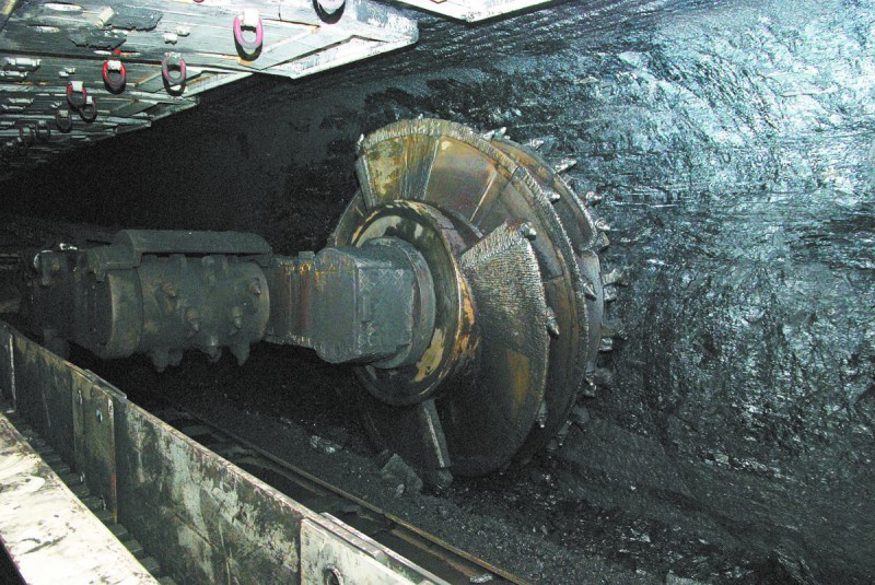 Шахта "Комсомольская" начала добычу угля в новой лаве