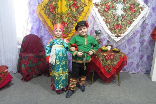 Дошкольники из Усть-Цильмы получили 30 новых традиционных костюмов