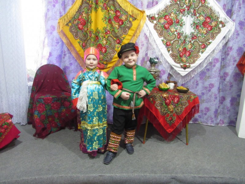 Дошкольники из Усть-Цильмы получили 30 новых традиционных костюмов