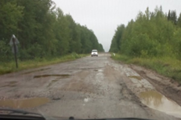 В Удорском районе залатают ямы на дороге Усогорск - Благоево