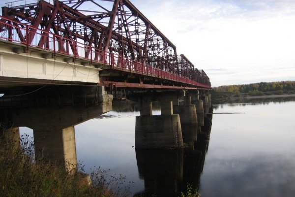 В Коми отремонтируют мост через реку Вычегда