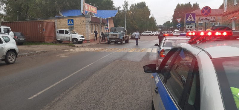Сыктывкарские автоинспекторы призывают водителей соблюдать правила парковки