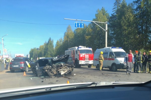 Крупную аварию в Эжвинском районе с пятью пострадавшими спровоцировал неопытный водитель