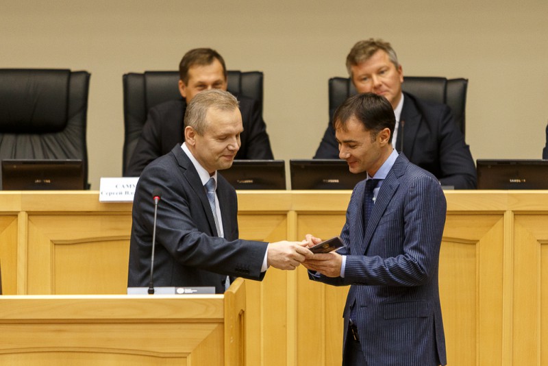Михаил Порядин поздравил Дмитрия Чернышова с вступлением в должность председателя Арбитражного суда Коми