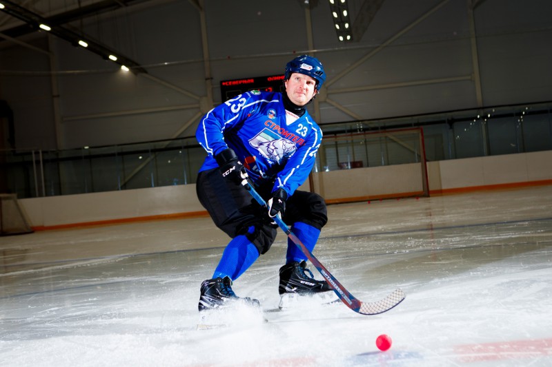 ХК "Строитель" предлагает своим болельщикам определить лучшего игрока матчей XXVIII Чемпионата России по хоккею с мячом