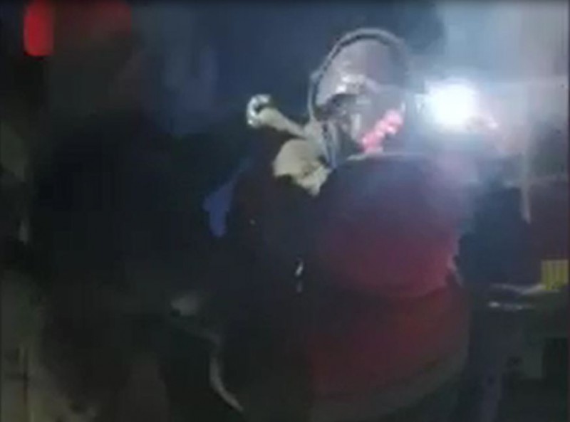 Появилось видео спасения одного из горняков на шахте под Ухтой