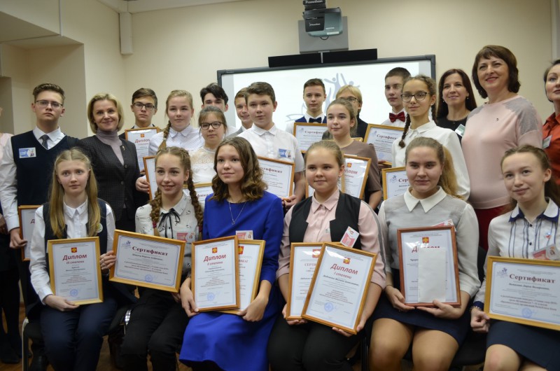 В Коми стали известны имена победителей регионального конкурса "Ученик года-2019"