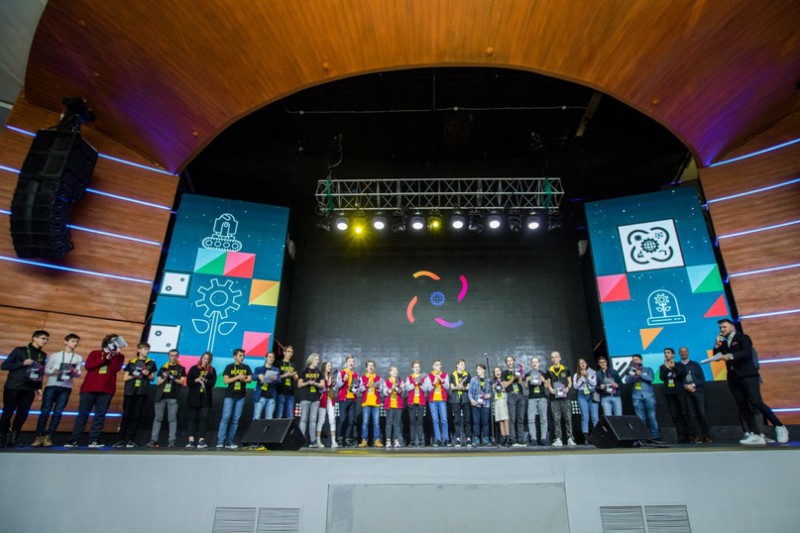Сыктывкарские школьники вошли в состав команд-победителей на "Кванториаде - 2019"