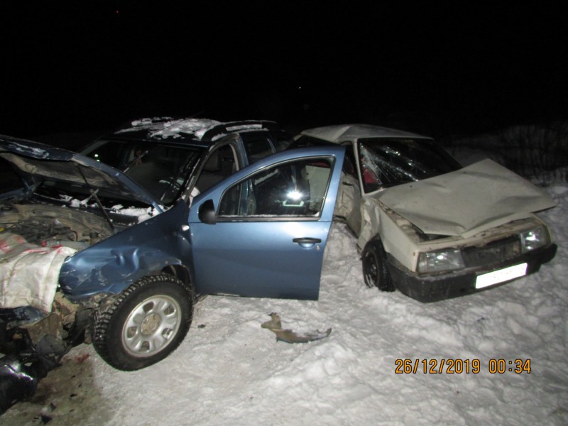 В Троицко-Печорском районе пассажир "девятки" получил переломы в ДТП 