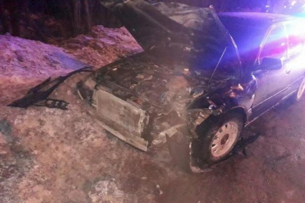 Два человека госпитализированы в результате аварии в Сыктывкаре