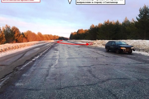 Два автомобиля улетели в кювет после заморозков в Коми 