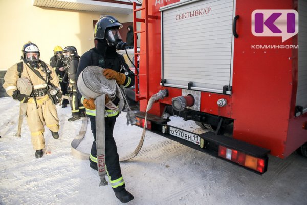 На пожарах в Воркуте и Сыктывкаре спасены два человека
