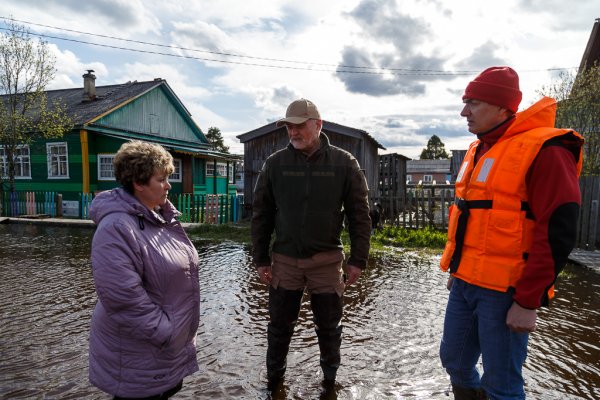 Владимир Уйба: будем помогать всем пострадавшим от наводнения