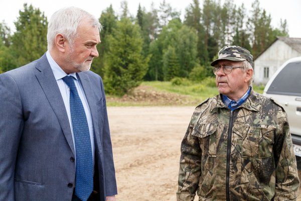 Владимир Уйба ознакомился с работой лесного питомника открытого грунта в поселке Усогорск