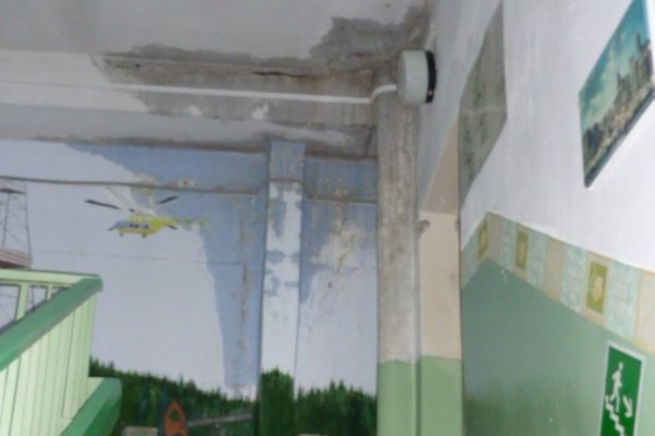 В п.Ветлосян под Ухтой крышу детского сада отремонтируют до 20 ноября