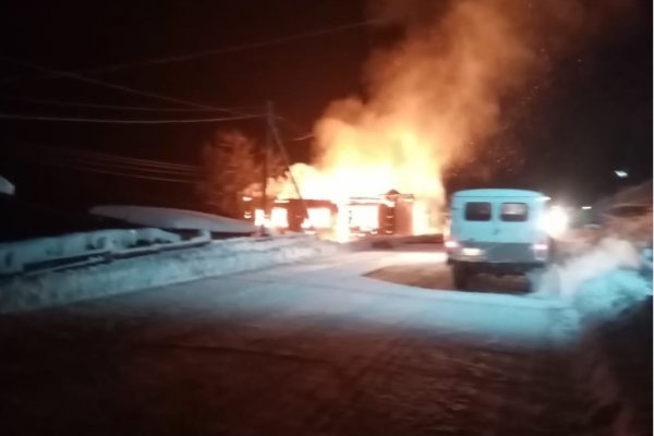 На пожаре в Турье погибли учительница и её сын