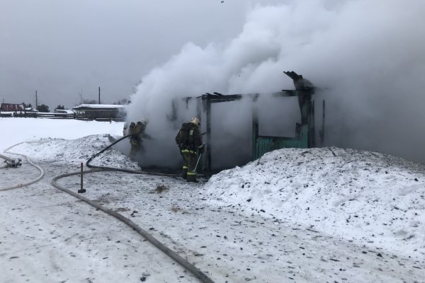 В Троицко-Печорском районе сгорел магазин